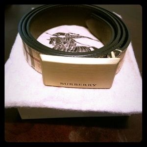 Burberry belt